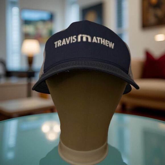 Travis Mathew Classic LoginFlex Fit Snapback Trucker Hat Cap - Picture 1 of 8